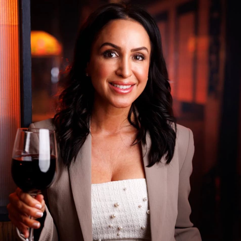 Tara Cannistraci live at Comedy Connection Rhode Island